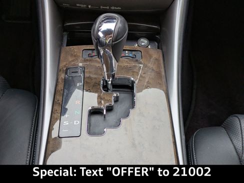 Used 2015 Lexus IS 250C w/ Luxury Package image 19