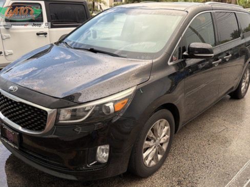 Used 2016 Kia Sedona EX FWD image 1