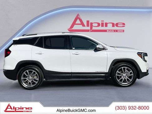 Used 2023 GMC Terrain SLT image 6