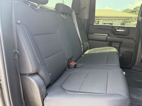 Used 2022 Chevrolet Silverado 2500 Custom w/ Custom Value Package AWD/4WD image 13