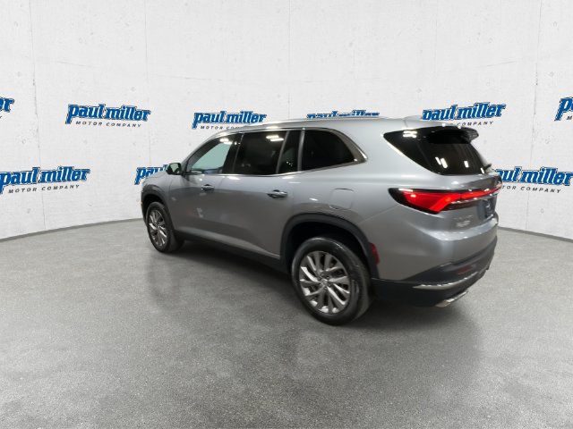 Used 2026 Buick Enclave Preferred w/ Power Package FWD image 8