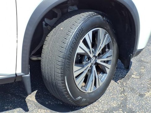 Certified 2023 Nissan Rogue SV w/ SV Premium B Package AWD/4WD image 8