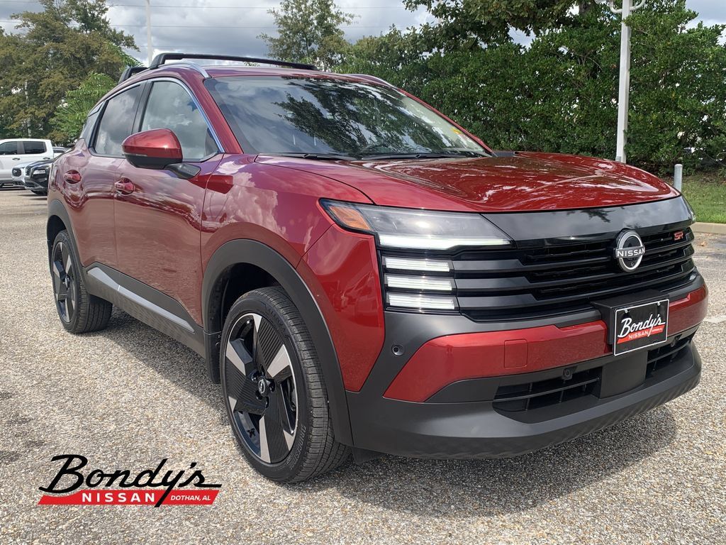 Used 2025 Nissan Kicks SR FWD image 1