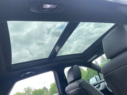 Certified 2024 Cadillac XT5 Premium Luxury w/ LPO, Floor Liner Package FWD image 21