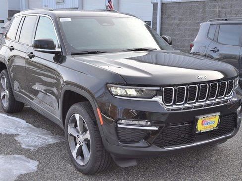 New 2025 Jeep Grand Cherokee Limited image 2