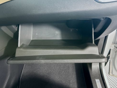 Used 2022 Chevrolet Equinox Premier AWD/4WD image 32