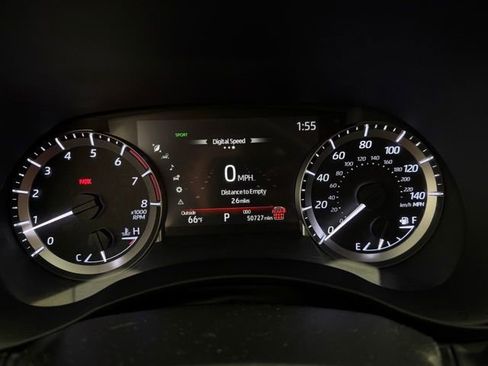 Used 2024 Toyota Highlander LE image 20