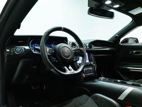 Used 2021 Ford Mustang Shelby GT500 w/ Carbon Fiber Track Pack image 25