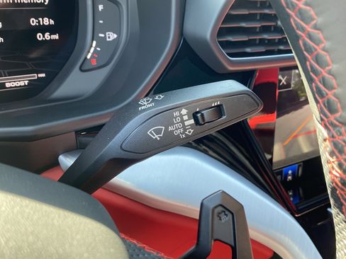 Used 2022 Lamborghini Urus image 85