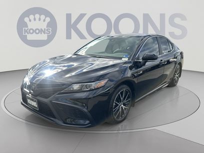Used 2024 Toyota Camry SE w/ Cold Weather Package