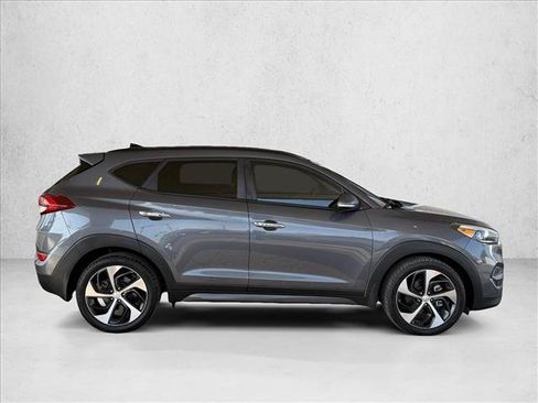 Used 2016 Hyundai Tucson Limited w/ Option Group 03 FWD image 4