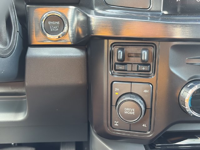 New 2027 Ford F350 Lariat w/ Black Appearance Package AWD/4WD image 24