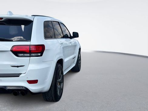 Used 2018 Jeep Grand Cherokee Trackhawk AWD/4WD image 5