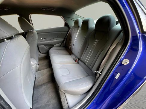 Used 2022 Hyundai Elantra SEL FWD image 20