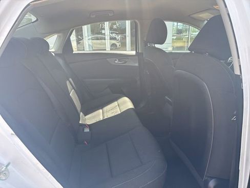 Used 2021 Kia Forte LXS FWD image 24