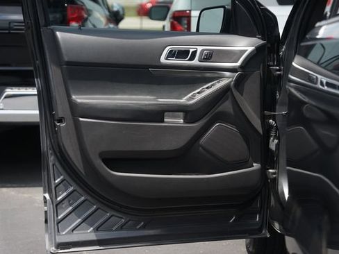 Used 2015 Ford Explorer Sport w/ Equipment Group 401A AWD/4WD image 33