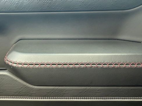 Used 2022 GMC Sierra 1500 AT4X image 24