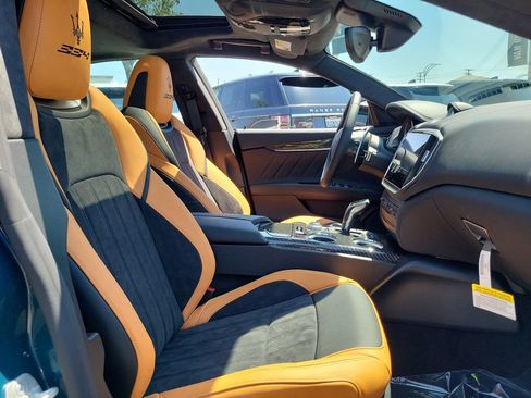 Used 2024 Maserati Ghibli Trofeo image 16