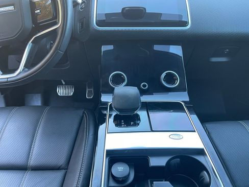 Used 2021 Land Rover Range Rover Velar R-Dynamic S image 12