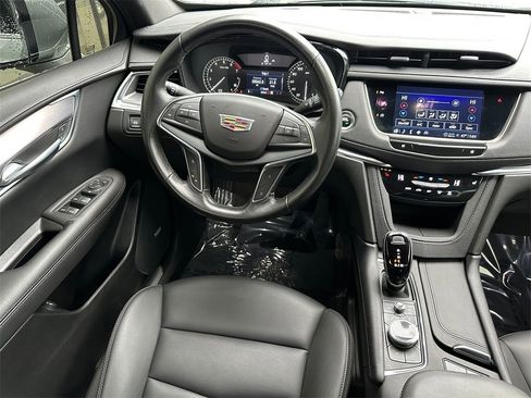 Certified 2023 Cadillac XT5 Luxury image 17