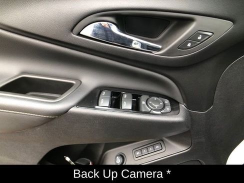 Used 2024 Chevrolet Equinox Premier image 14