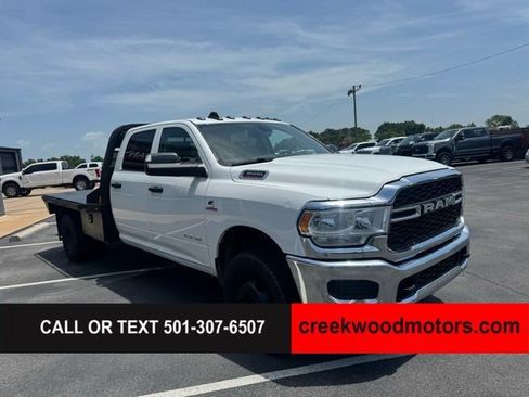 Used 2019 RAM 3500 Tradesman w/ Chrome Appearance Group AWD/4WD image 2