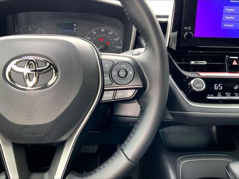 Used 2025 Toyota Corolla SE image 23