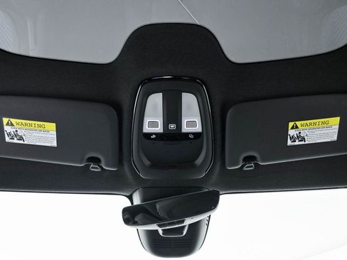 Certified 2023 Volvo C40 P8 Recharge Ultimate w/ Protection Package Premier AWD/4WD image 19