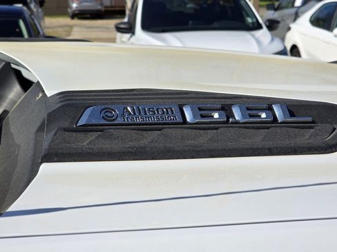 Used 2025 Chevrolet Silverado 2500 Custom w/ Custom Value Package image 10