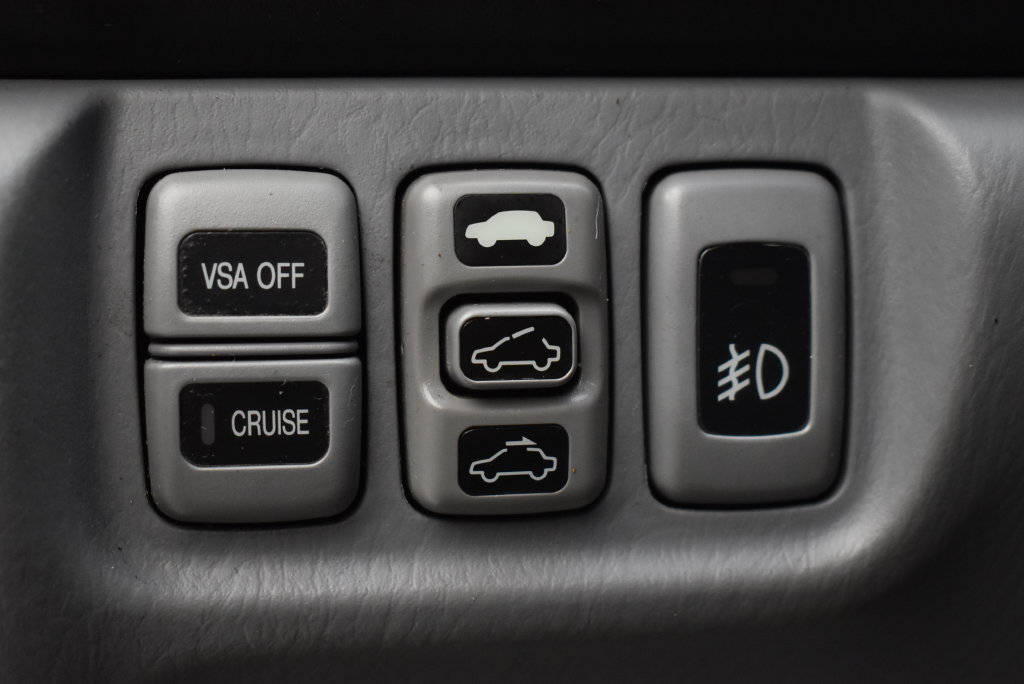Used 2003 Acura MDX Touring AWD/4WD image 16