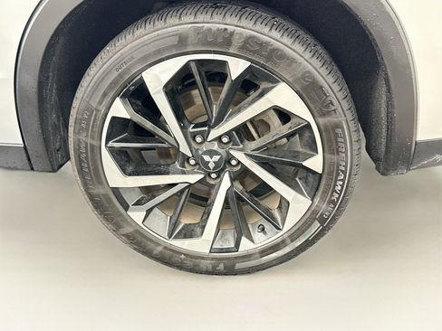 Used 2024 Mitsubishi Outlander SE FWD image 11