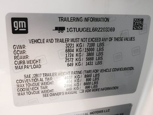 Used 2024 GMC Sierra 1500 Denali w/ Technology Package AWD/4WD image 16