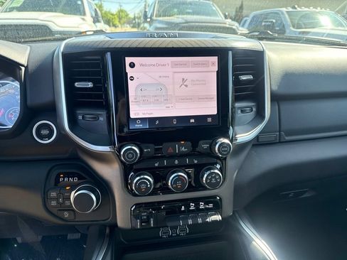 New 2026 RAM 1500 4x4 Crew Cab image 11