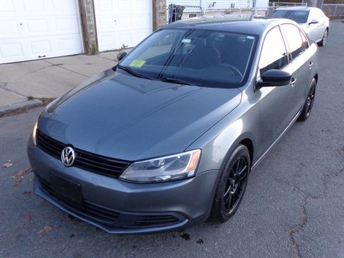 Used 2013 Volkswagen Jetta S image 29