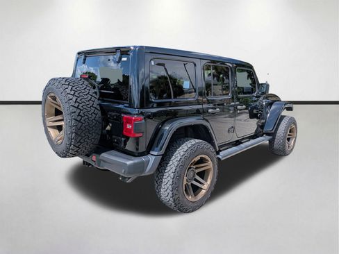 Used 2022 Jeep Wrangler Unlimited Rubicon w/ Trailer Tow Package AWD/4WD image 4