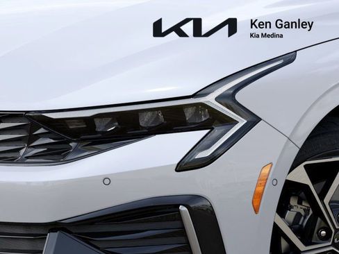 New 2026 Kia K5 EX image 9