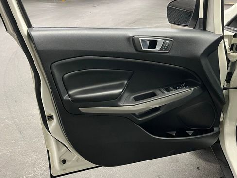 Used 2020 Ford EcoSport Titanium image 17