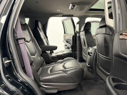 Used 2017 Cadillac Escalade Luxury AWD/4WD image 43