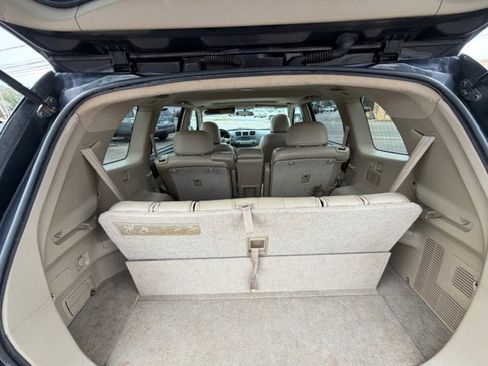 Used 2010 Toyota Highlander SE image 12