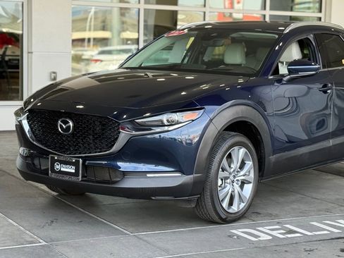 Used 2022 MAZDA CX-30 AWD 2.5 S w/ Premium Package image 3