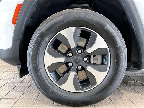 Used 2024 Jeep Grand Cherokee Limited 4xe AWD/4WD image 29