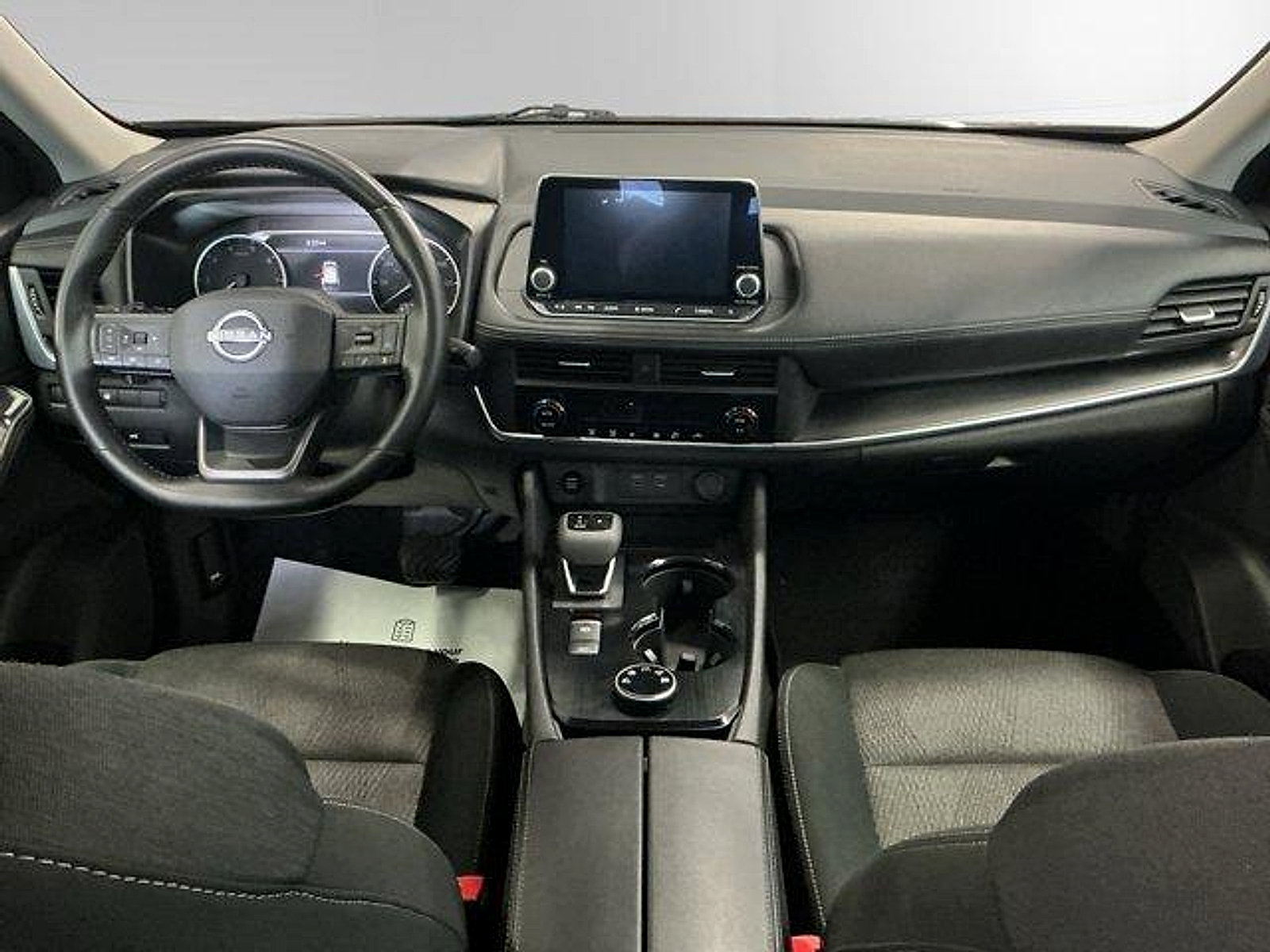 Used 2025 Nissan Rogue SV AWD/4WD image 10