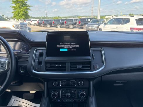 Used 2024 Chevrolet Tahoe Premier AWD/4WD image 19