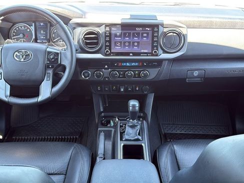 Certified 2023 Toyota Tacoma TRD Off-Road w/ TRD Premium Off Road Package AWD/4WD image 18