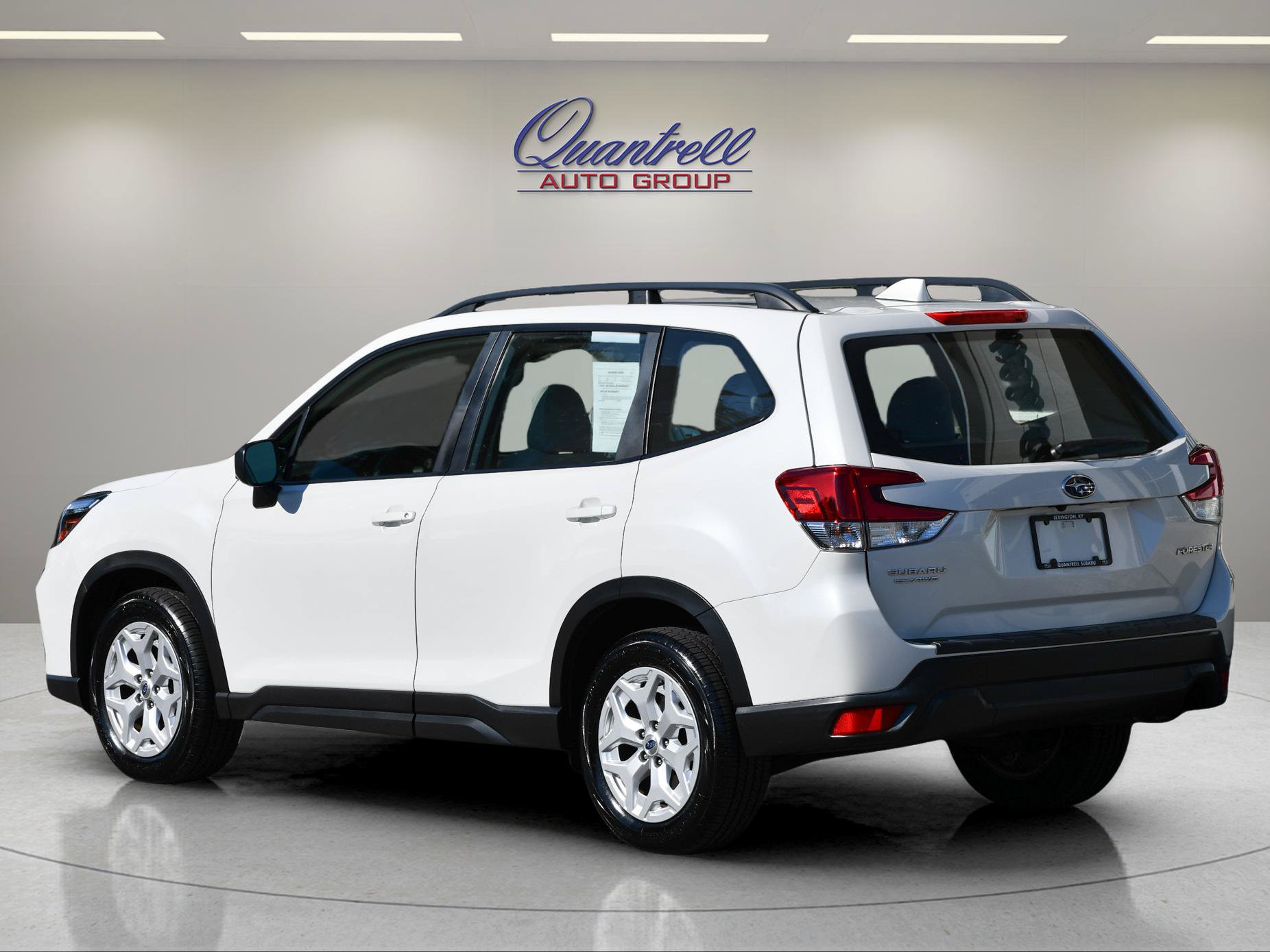 Used 2021 Subaru Forester AWD/4WD image 6