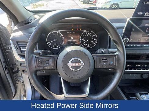 Used 2023 Nissan Rogue SV FWD image 12