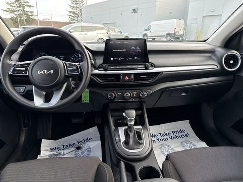 Used 2023 Kia Forte LXS image 34