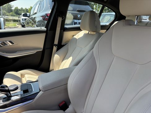 Used 2021 BMW 330i Sedan RWD image 17