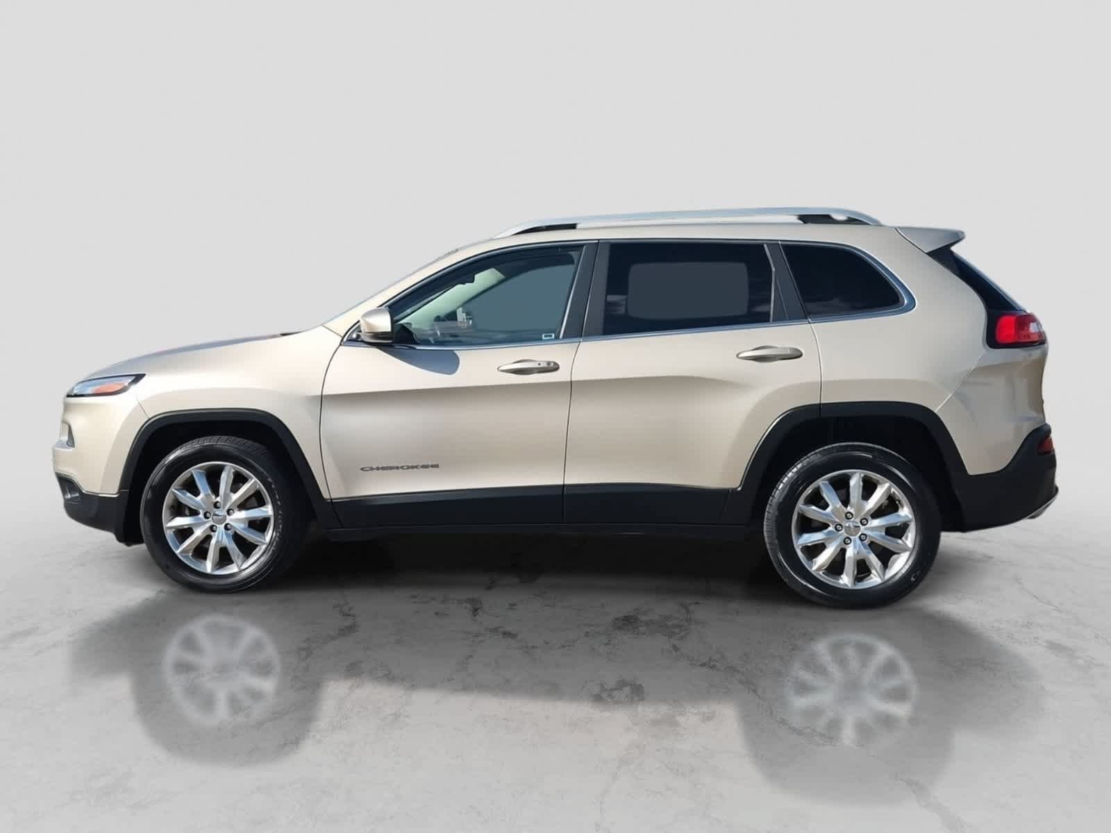 Used 2014 Jeep Cherokee Limited w/ Trailer Tow Group AWD/4WD image 5