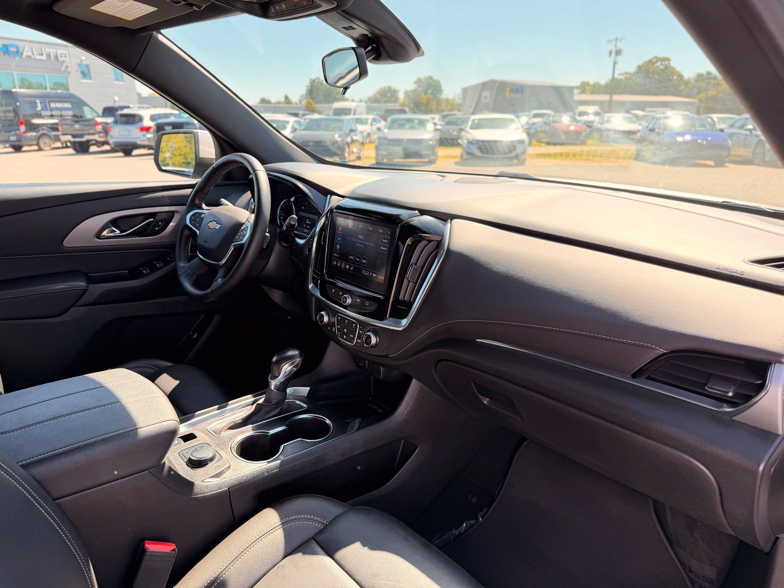 Used 2022 Chevrolet Traverse LT AWD/4WD image 30